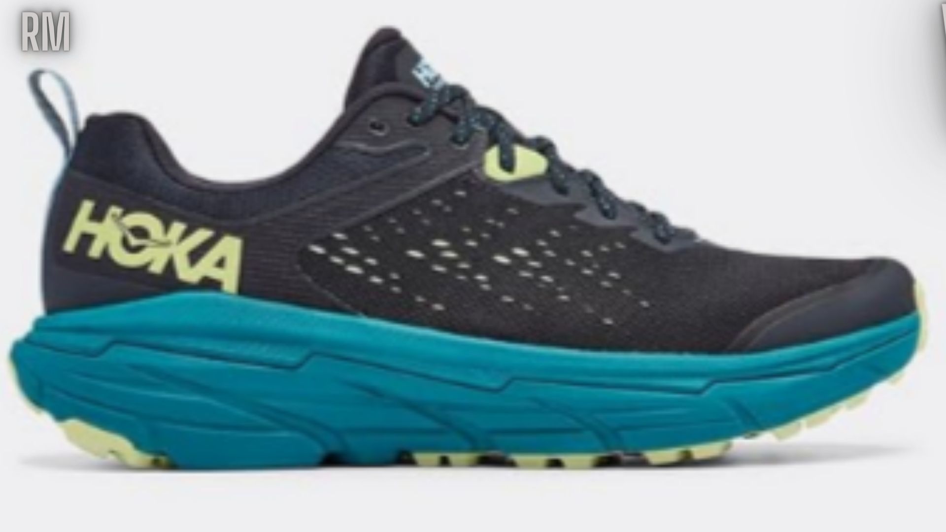 Hoka One One Challenger ATR 6 authentic vs. Fake: How do you spot the ...